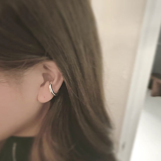 Manmaru earcuff